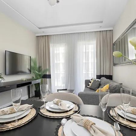 Daire Stylowy Z Balkonem Przy Promenadzie By Renters